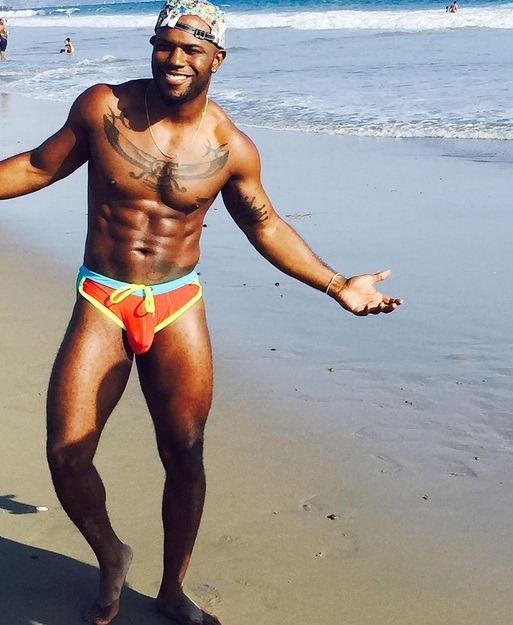 hot male 135 (18+)
