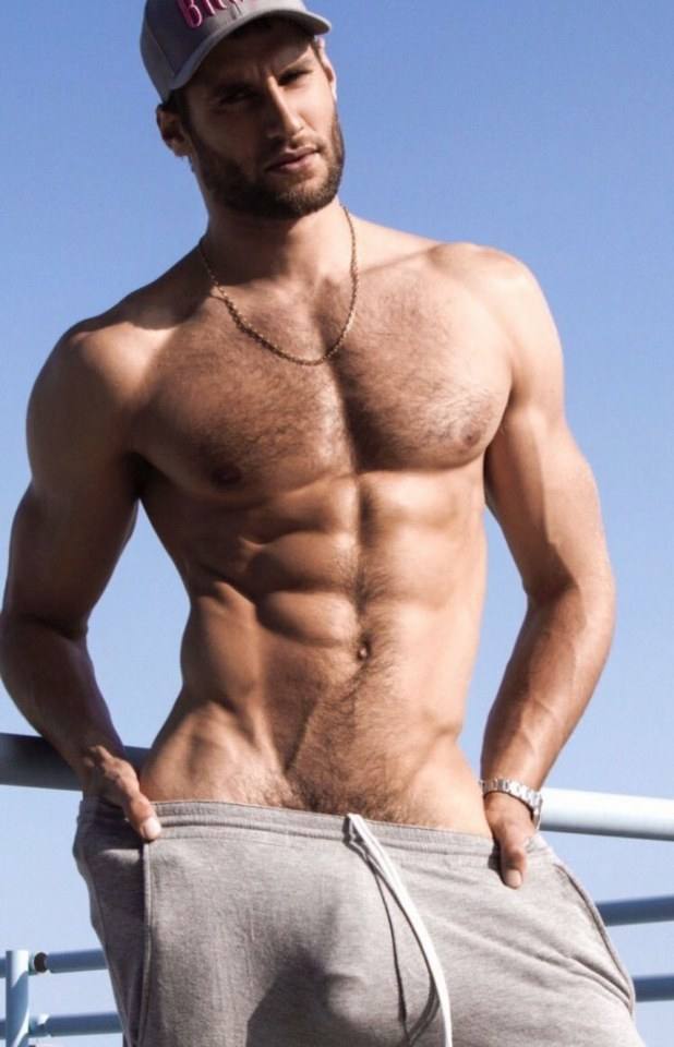 hot male 137 (18+)