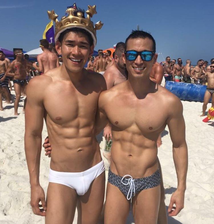 hot male 139 (18+)