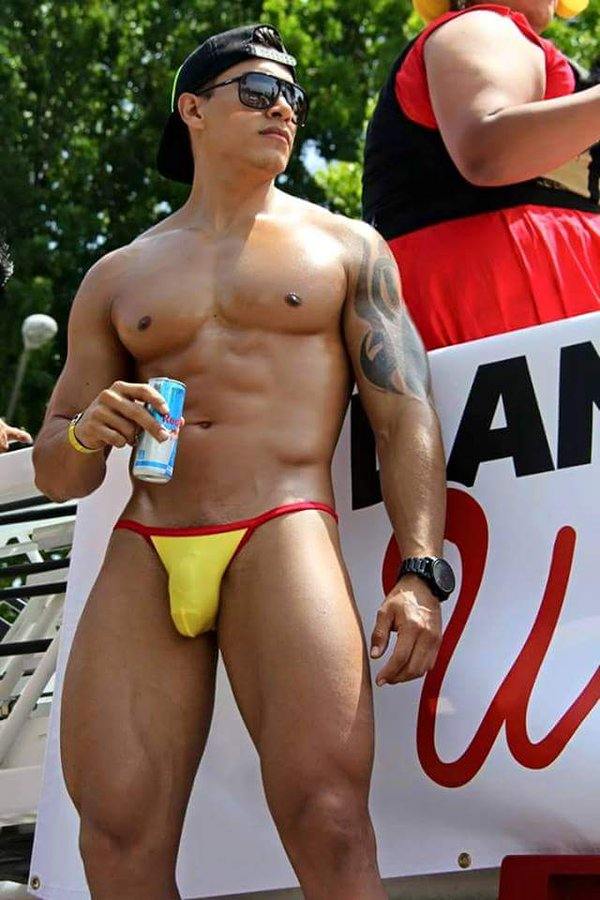 hot male 139 (18+)