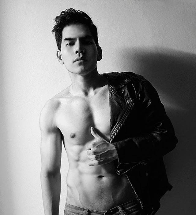 บิว - ฐาปกรณ์ IG @bill_tapakorn
