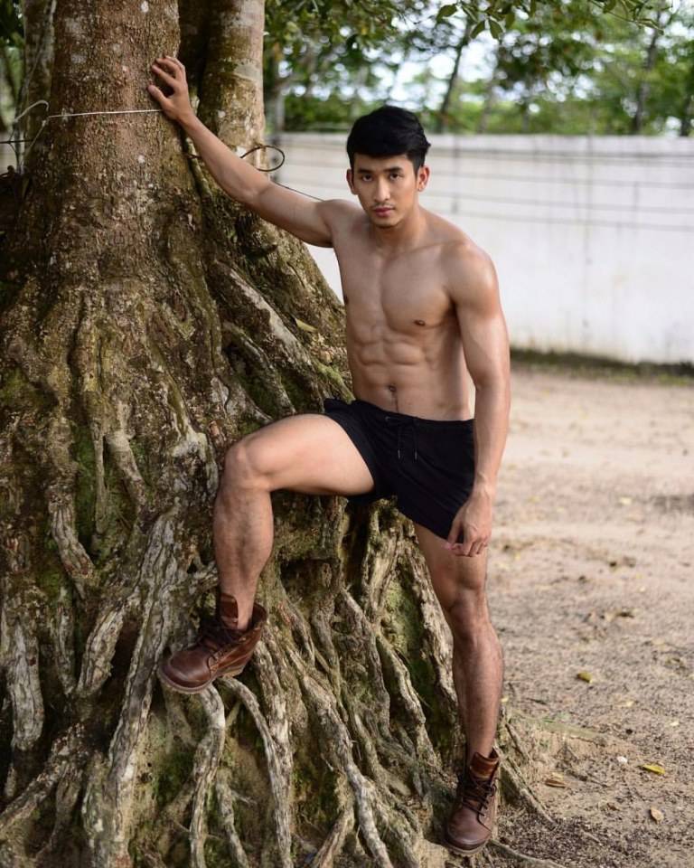 หุ่นเป็นตาแซ่บ
