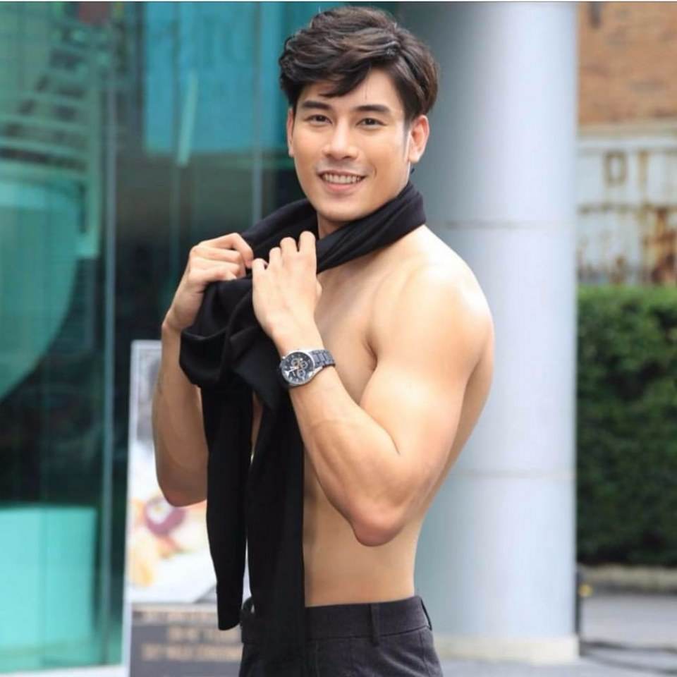 ดาราพาไปชิม