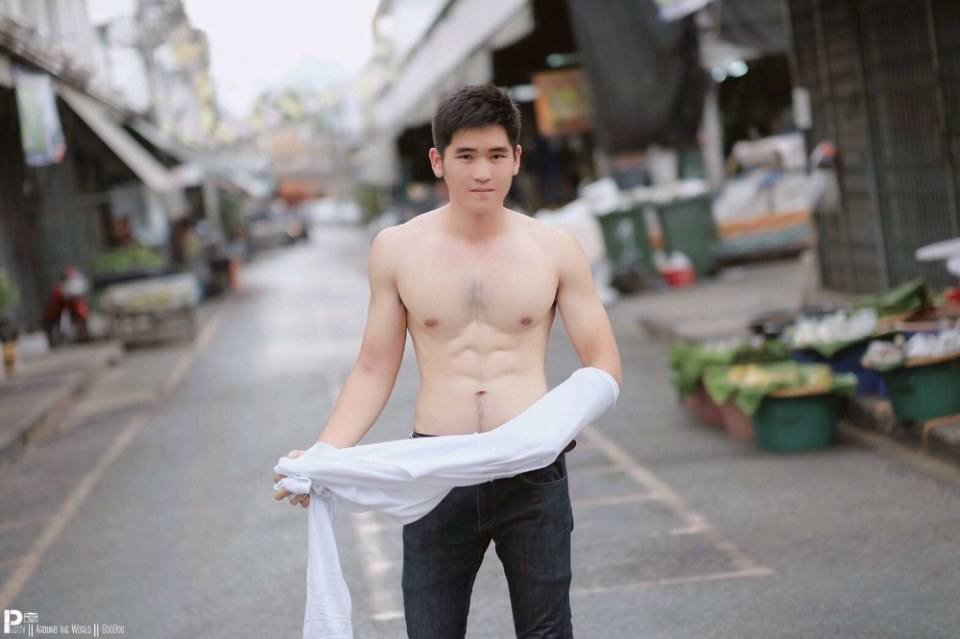 เด็กน้อยขนด๊กดก