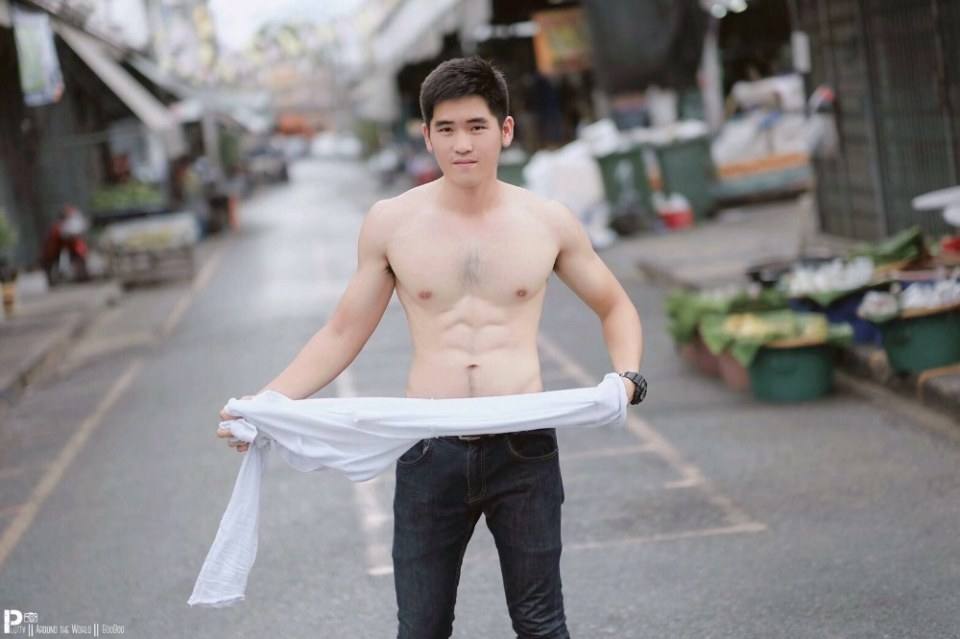 เด็กน้อยขนด๊กดก