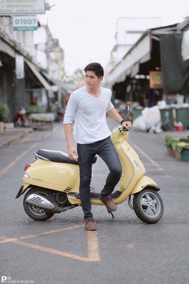 เด็กน้อยขนด๊กดก