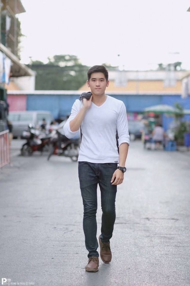 เด็กน้อยขนด๊กดก
