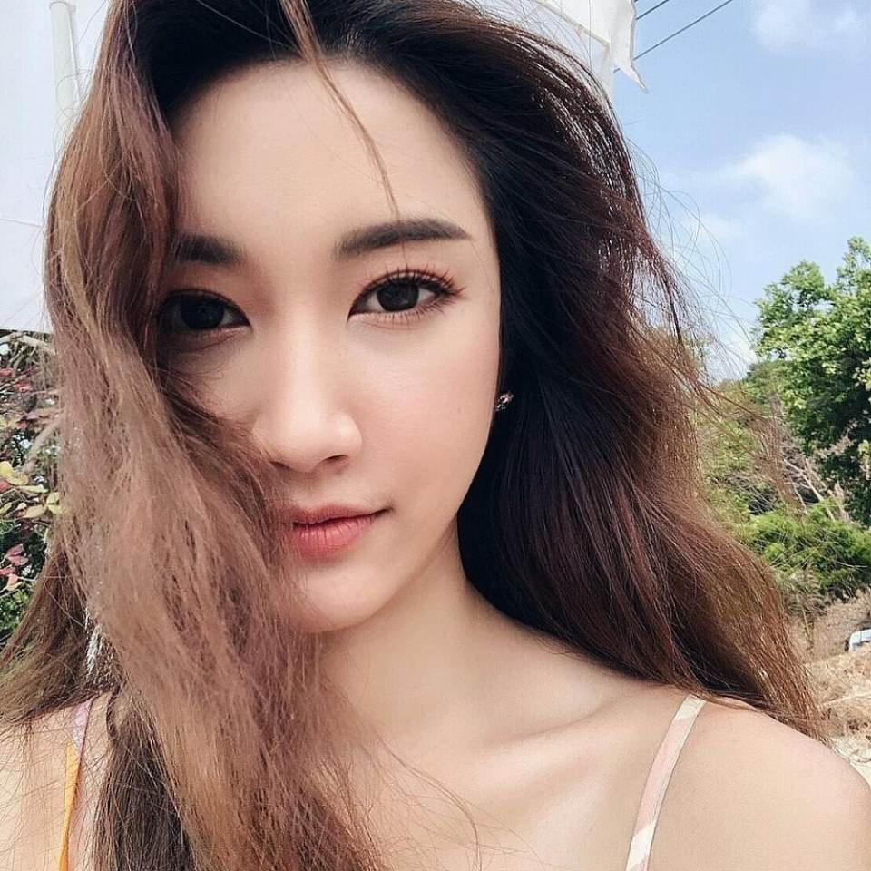 ยีนส์ เกวลีน จาก มณีนาคา
