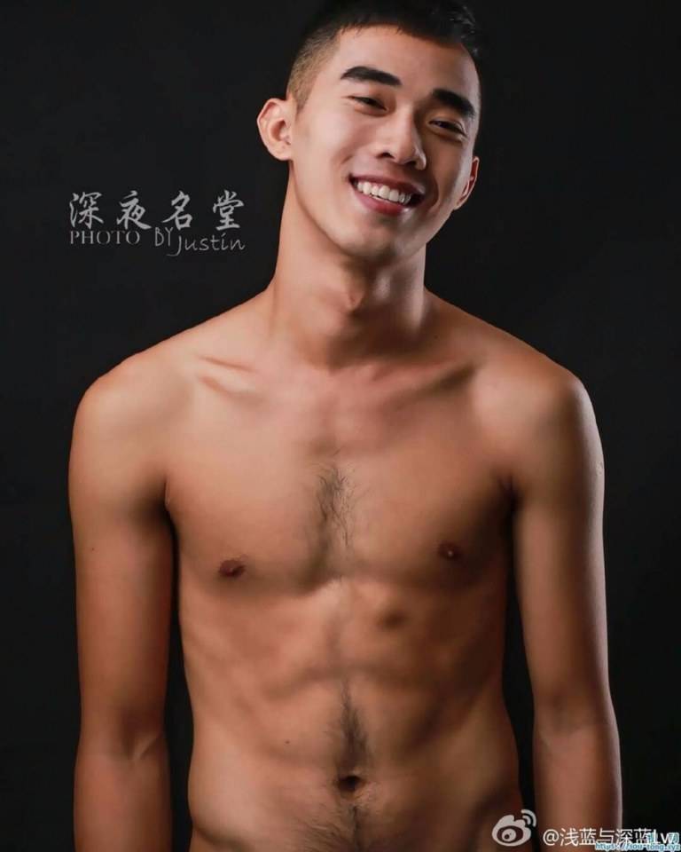 หนุ่มเนื้อแน่นๆ