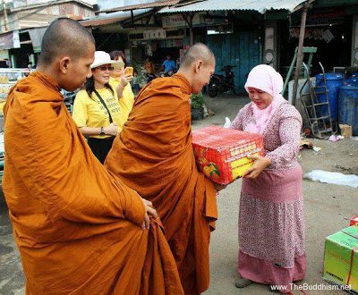 พุทธ คริสต์ อิสลาม