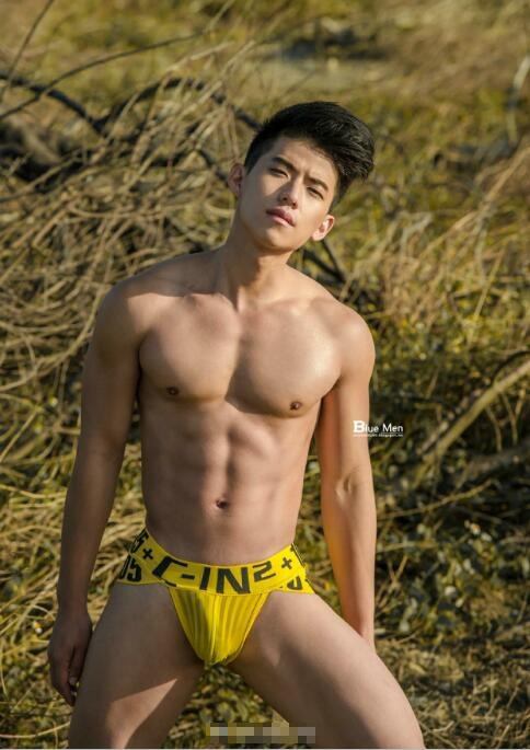 หล่อ น่ารัก หุ่นดี เซ็กซี่ ใหญ่