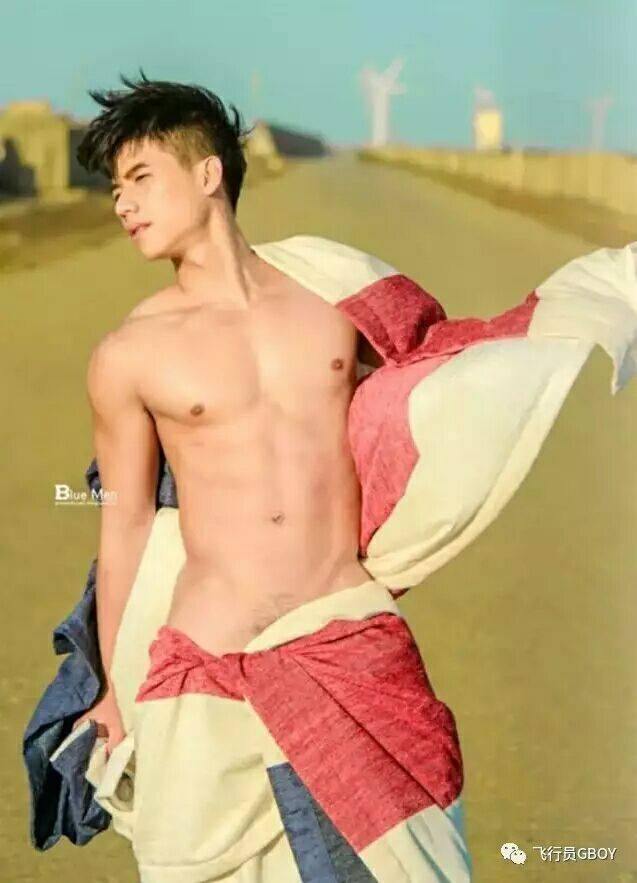 หล่อ น่ารัก หุ่นดี เซ็กซี่ ใหญ่