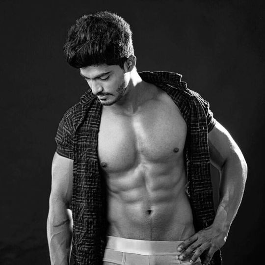 male body 078 - Sexy Indian