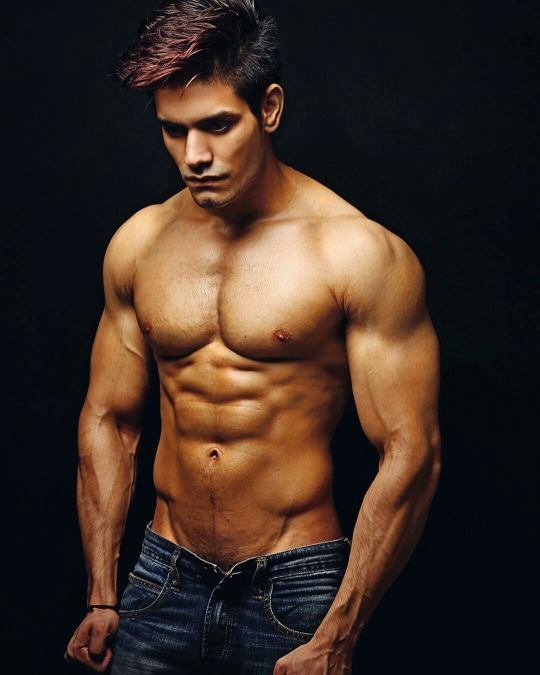 male body 079 - Sexy Indian