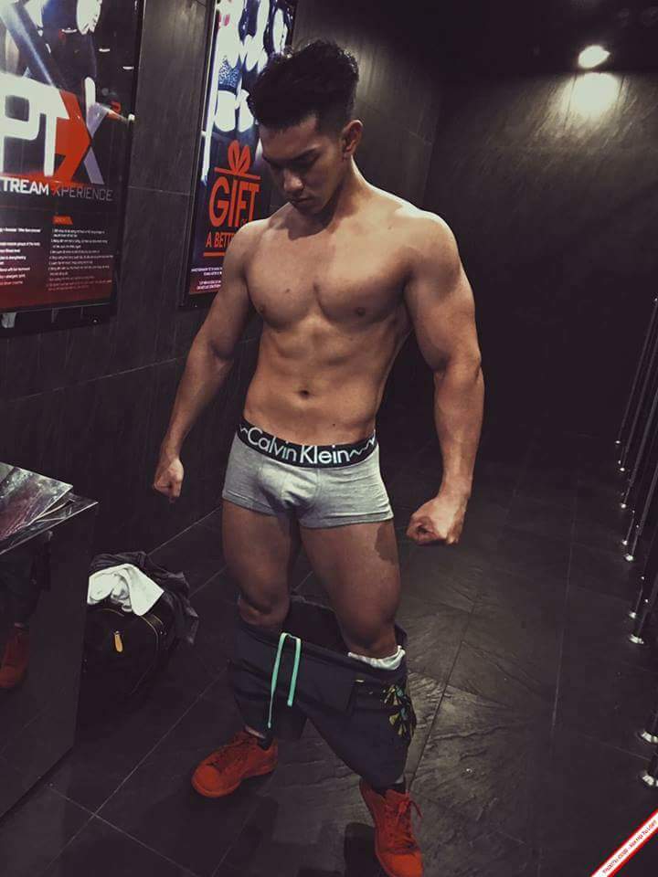 hot male 150 (18+)