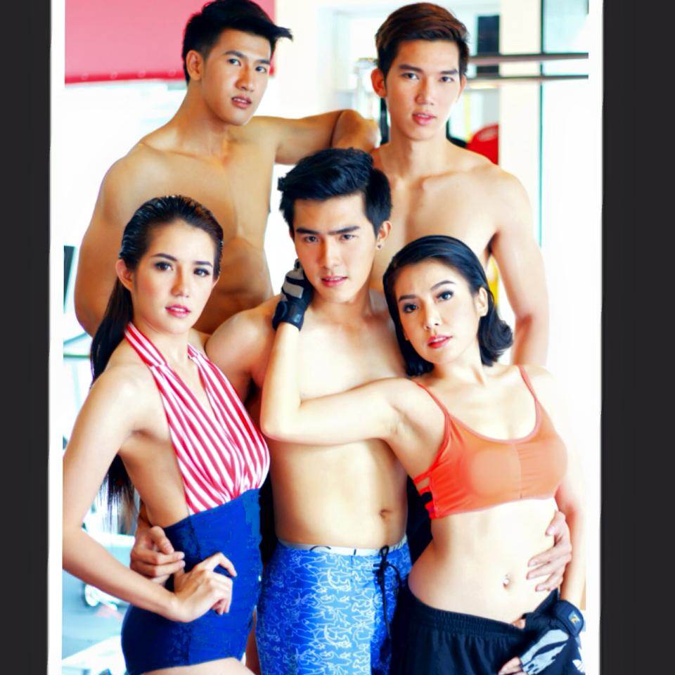 สามหนุ่ม บ้าน celebritymodel
