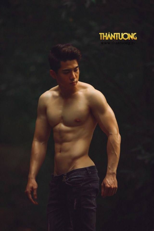 ถอดโชว์เรือนร่าง 1587