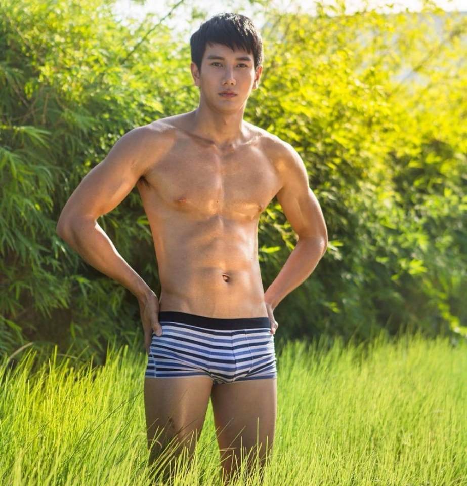 ถอดโชว์เรือนร่าง 1591