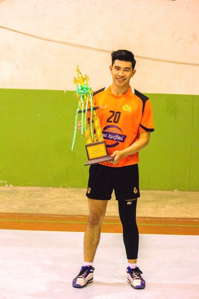 ผู้ชายโชว์ของ 2,031