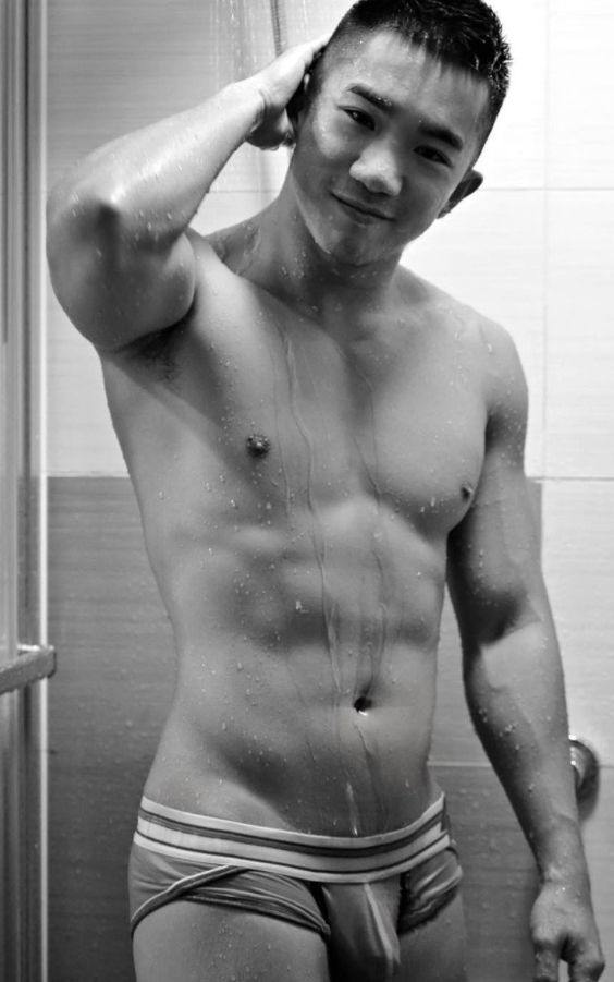hot male 151 (18+)