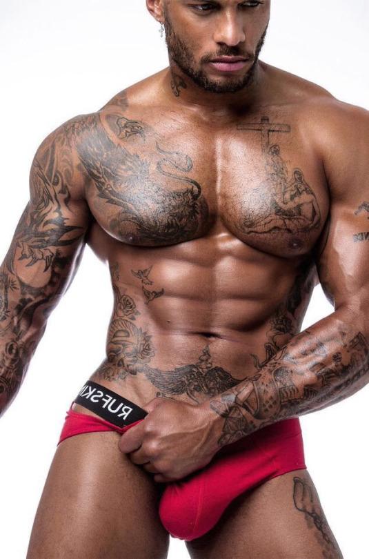 hot male 151 (18+)