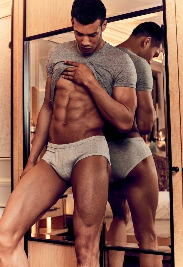 hot male 152 (18+)