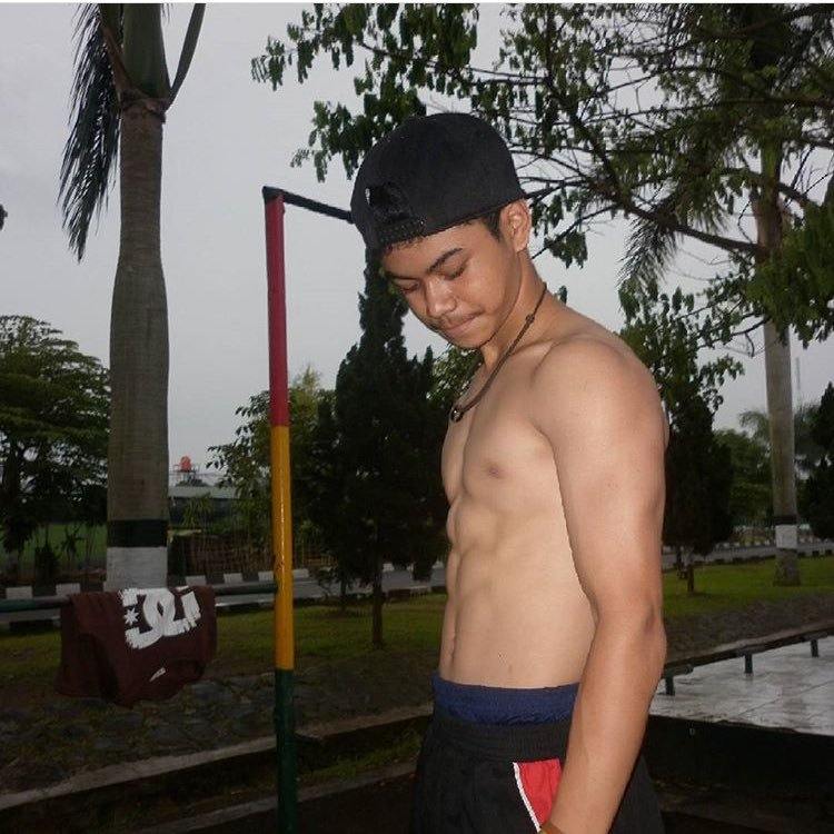 แข่งกันล่ำ งานดีมาก