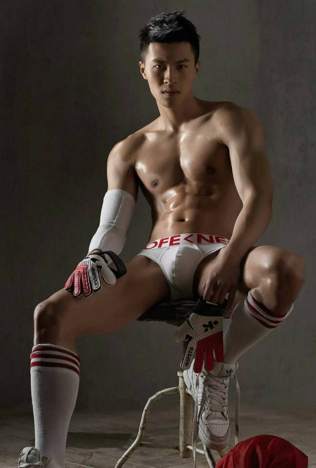 hot male 156 (18+)