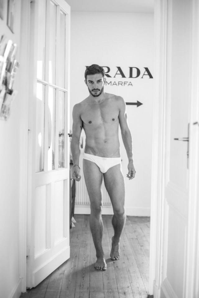 hot male 156 (18+)