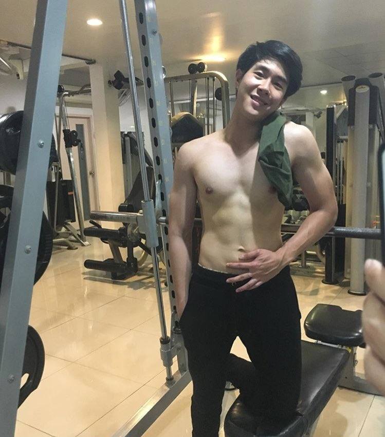 น่าจับถอดลากเข้าห้อง