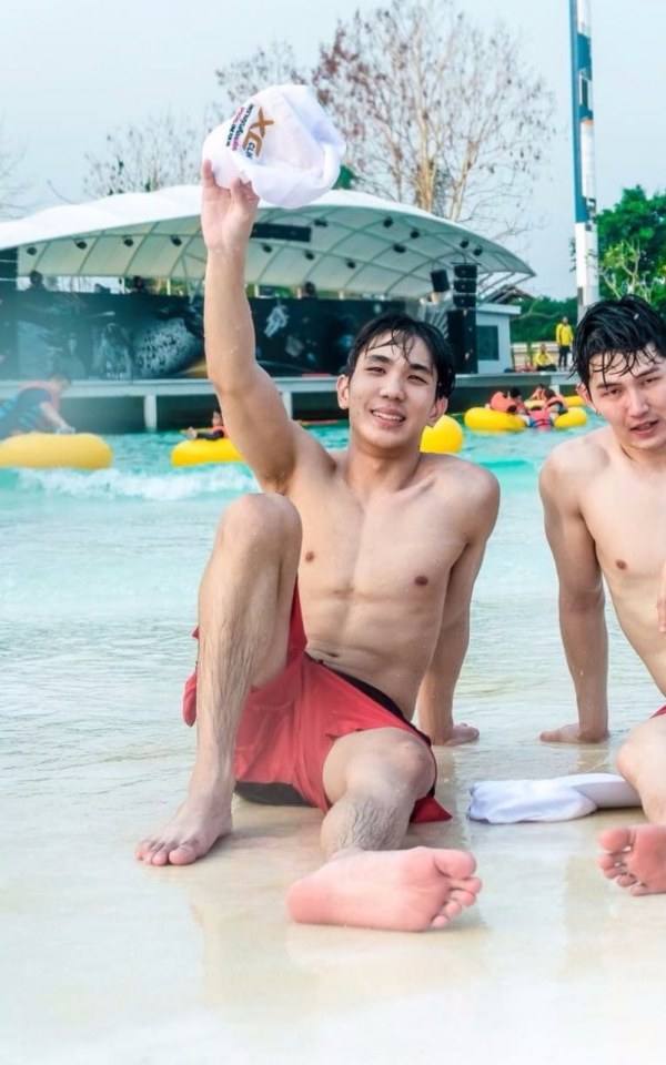 น่าจับถอดลากเข้าห้อง