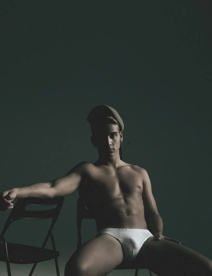 hot male 157 (18+)