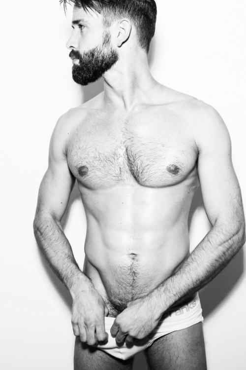 hot male 157 (18+)