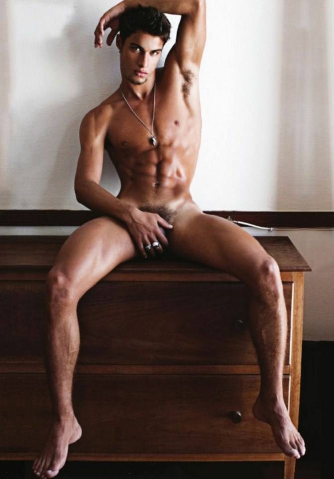 hot male 157 (18+)