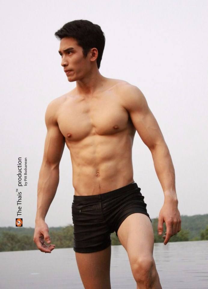 ล่ำฉ่ำแฉ่ะ02