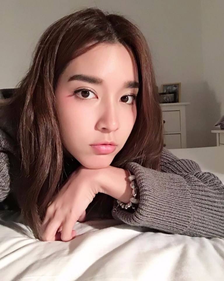 โม มนชนก