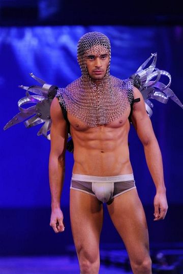 hot male 161 (18+)
