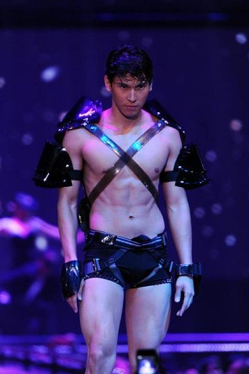 hot male 161 (18+)