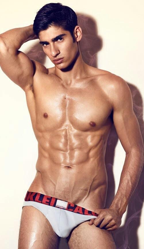 hot male 161 (18+)