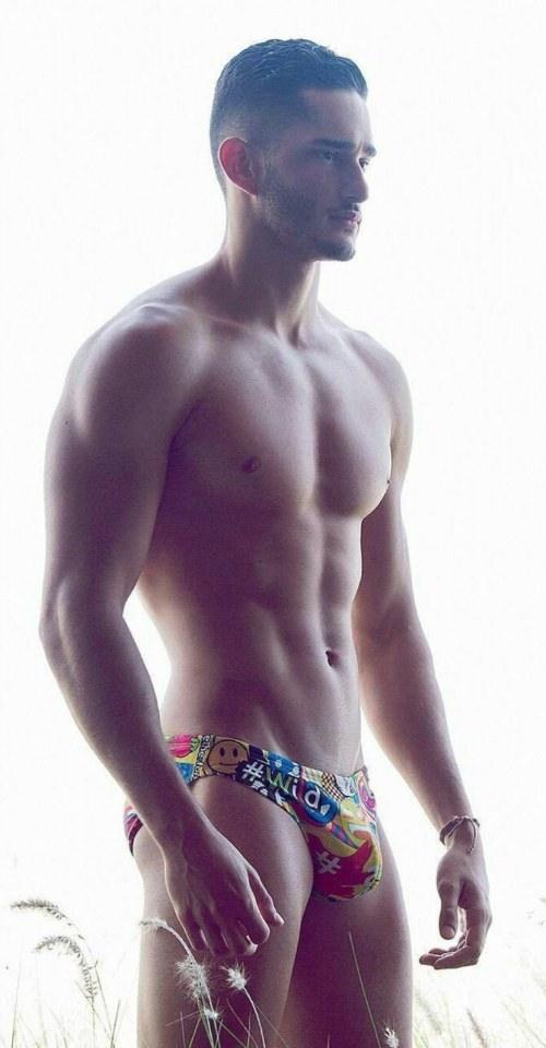 hot male 161 (18+)