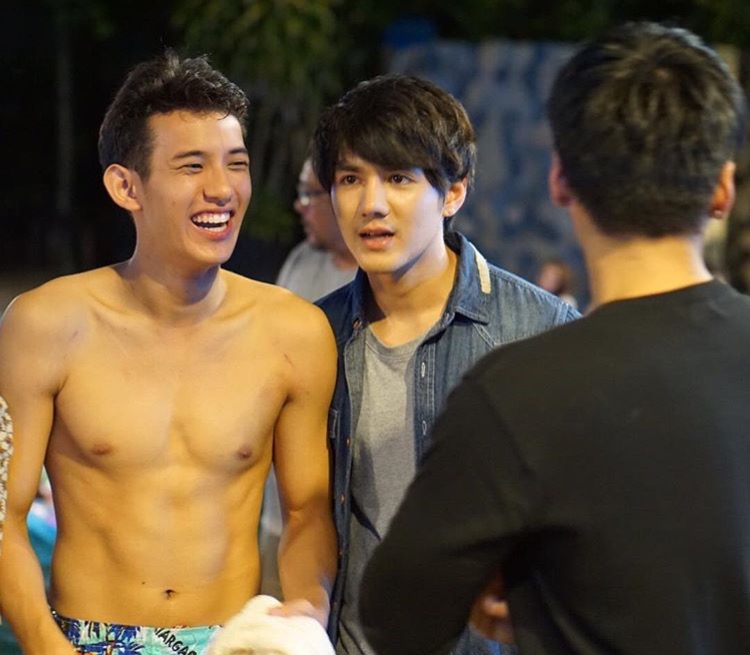 โชว์หุ่นแซ่บ