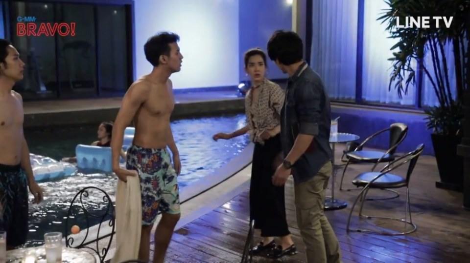 โชว์หุ่นแซ่บ