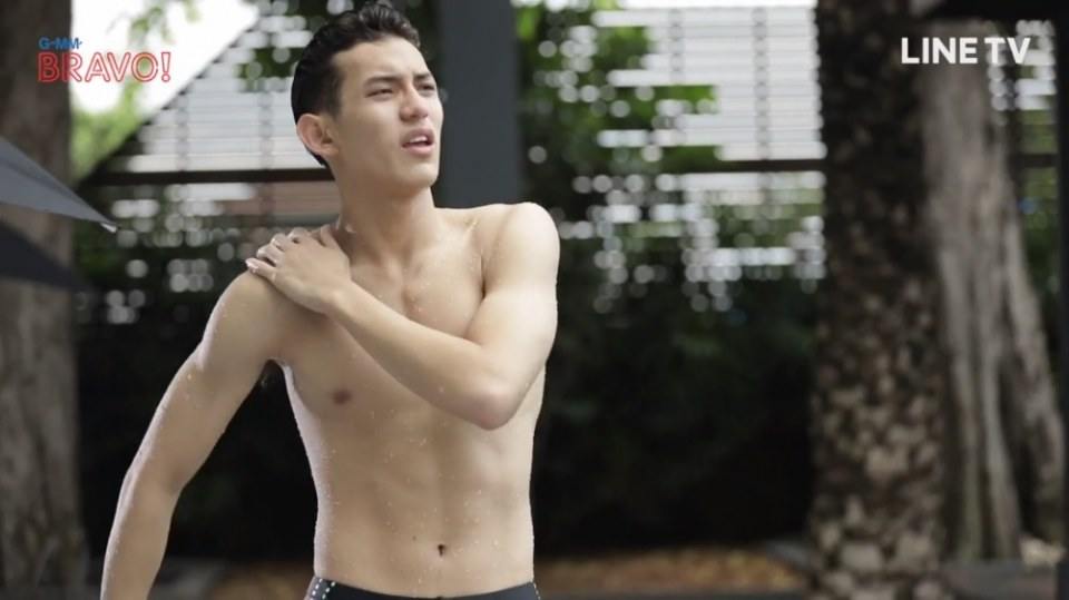 โชว์หุ่นแซ่บ