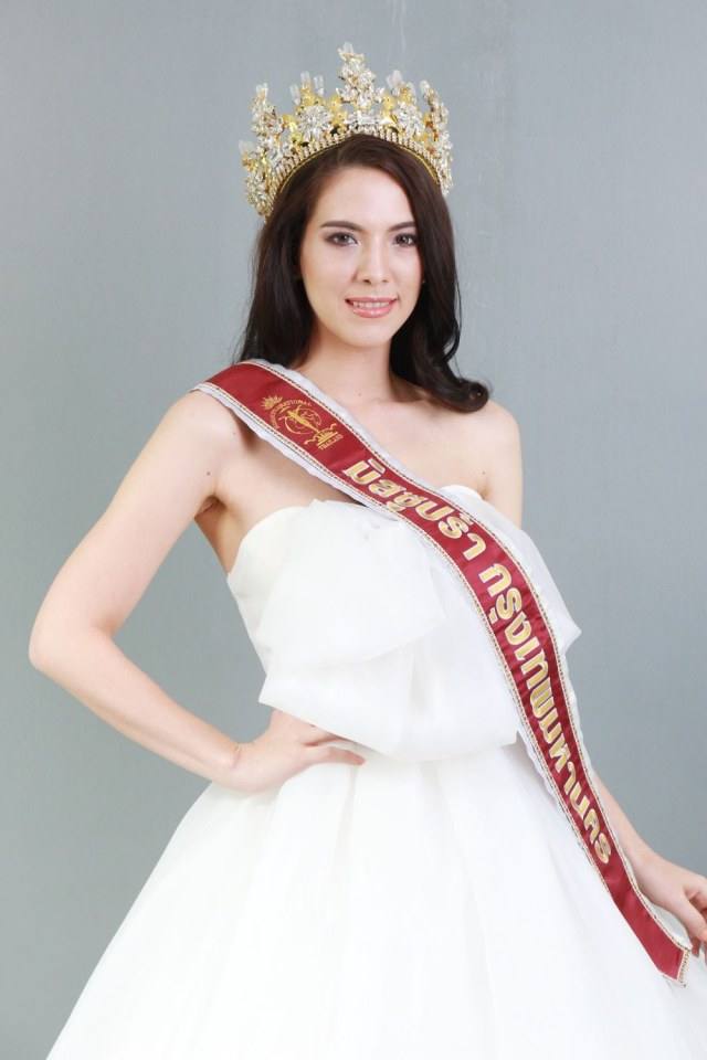 ควีนบี มิสซูปร้ากรุงเทพ 2017 ชุดราตรีสีขาว