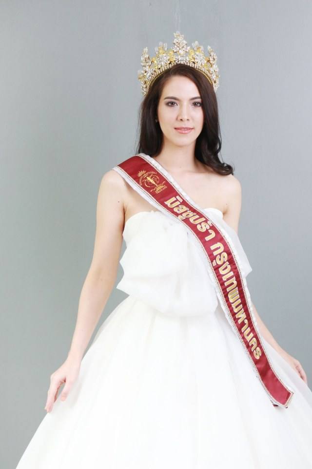 ควีนบี มิสซูปร้ากรุงเทพ 2017 ชุดราตรีสีขาว