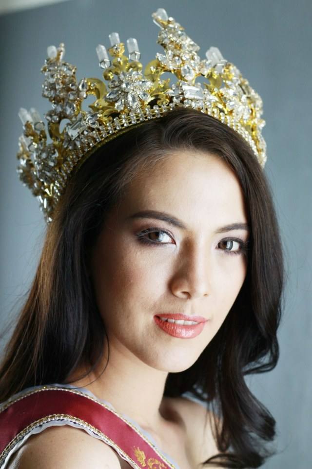 ควีนบี มิสซูปร้ากรุงเทพ 2017 ชุดราตรีสีขาว