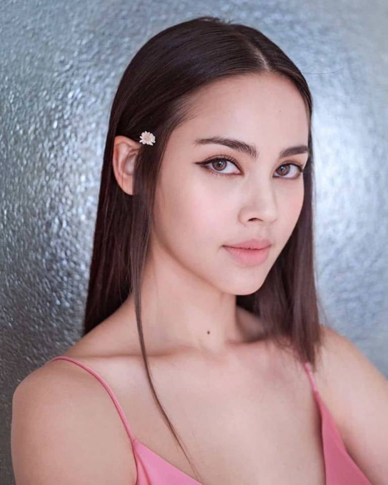 ญาญ่า อุรัสยา