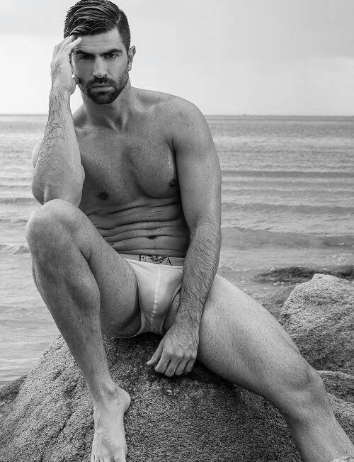 hot male 164 (18+)