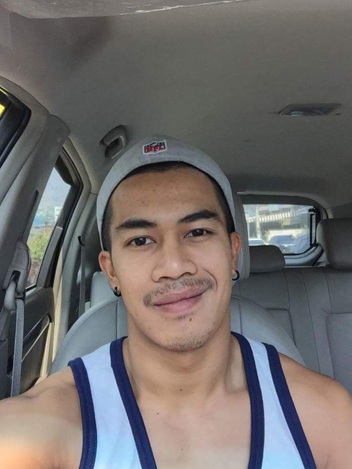 หล่อเข้ม