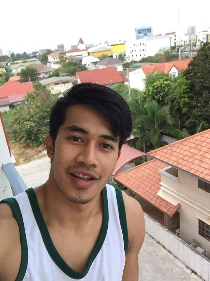 หล่อเข้ม